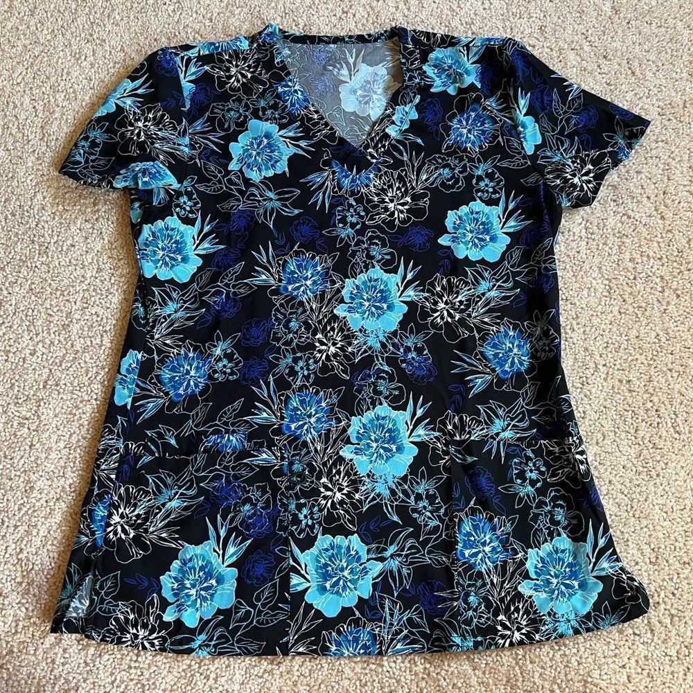 Blue flower scrub top size small